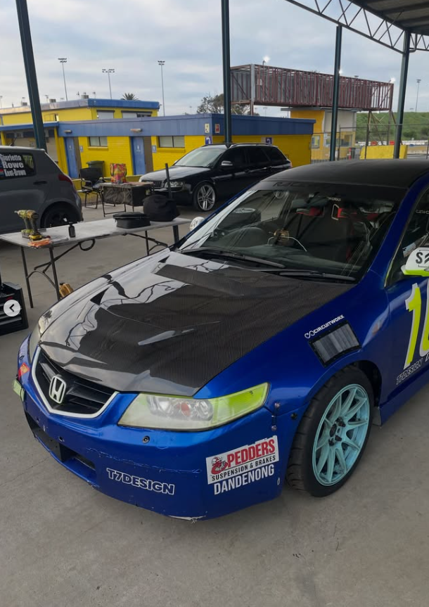 Honda Accord CL9 (2002-2008) |Piyesa Hub Style Carbon Bonnet - VENTED